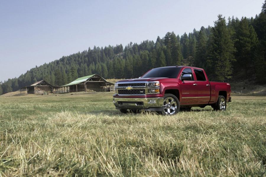  Chevrolet Silverado 2014 года  (фото 22 из 104)